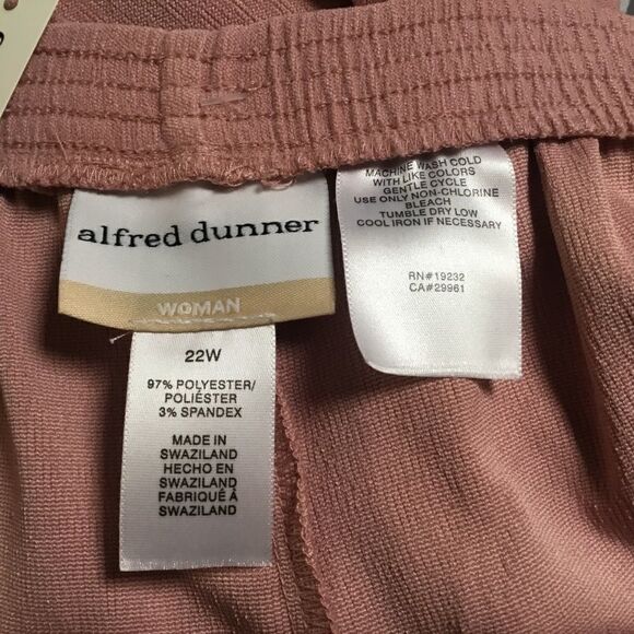 NWT Alfred Dunner Soft Pink Slacks Size 22W - Picture 4 of 10